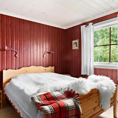 Cozy In With Sauna 度假居 *